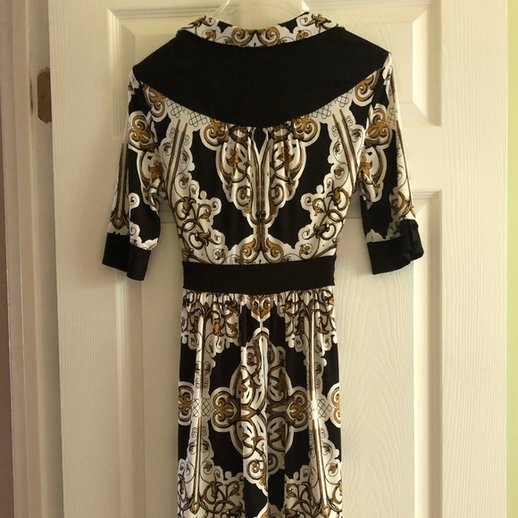 London Times Sun Dress, Slip On, Stretchy, Tie Waist, Super Comfortable! - Picture 3 of 3